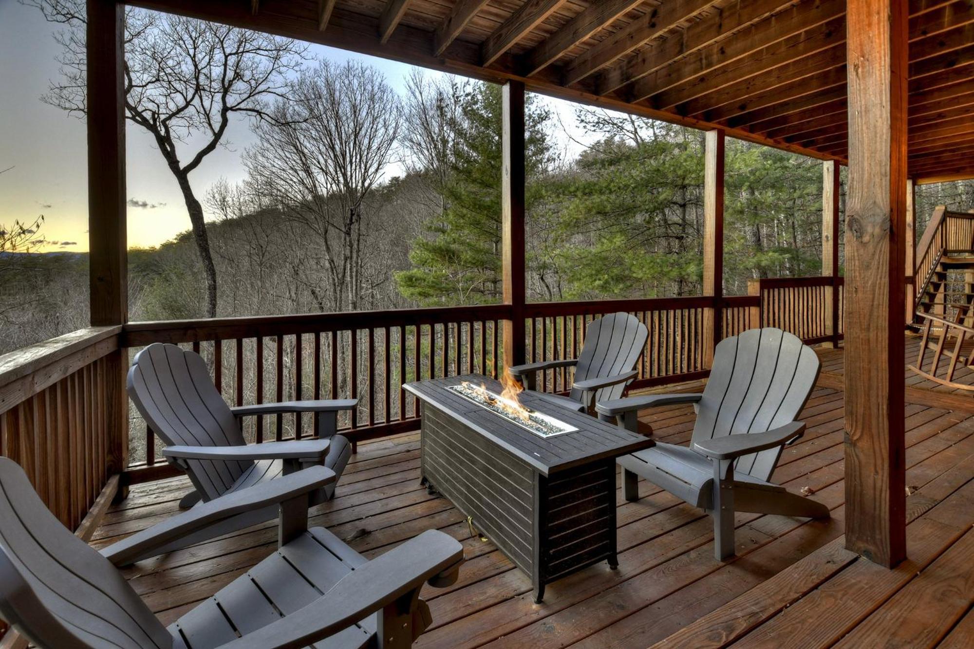 Talking Leaves Hot Tub Firepit And Comfy King Beds Villa Ellijay Ngoại thất bức ảnh